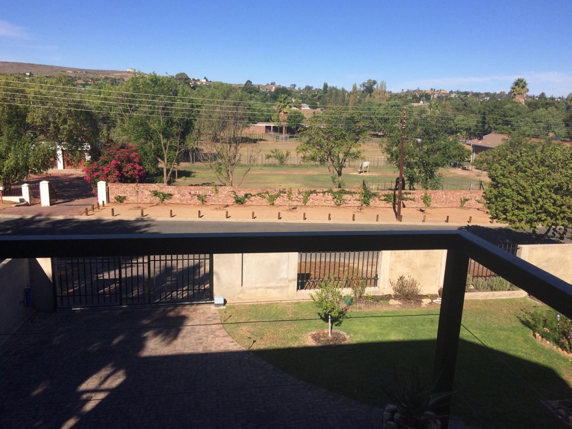 21 On Klein Karoo Apartment Oudtshoorn Exterior foto